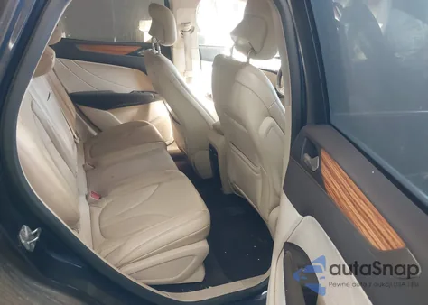 2016 Lincoln Mkc Select z USA, uszkodzony, nr VIN 5LMCJ2C90GUJ15046